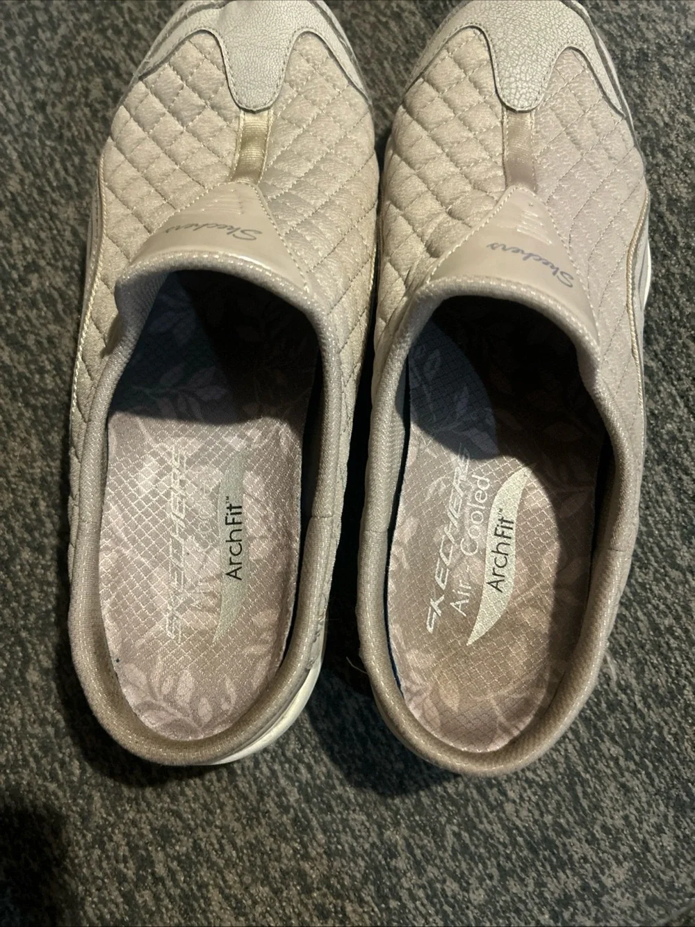 Skechers Relaxed Fit: Arch Fit Commute Mule Clog Shoes Women Size 9 Taupe 100322